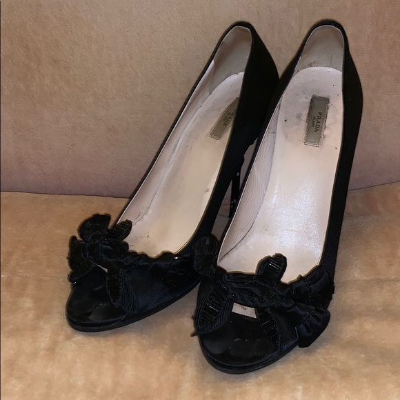 Prada Flower Heel - Picture 3 of 7